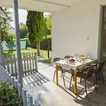 Thomas By Interhome *